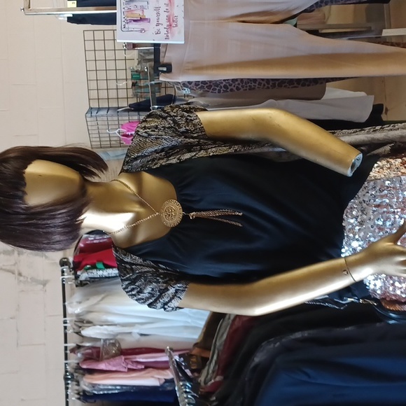 LENA TOP - Picture 2 of 3